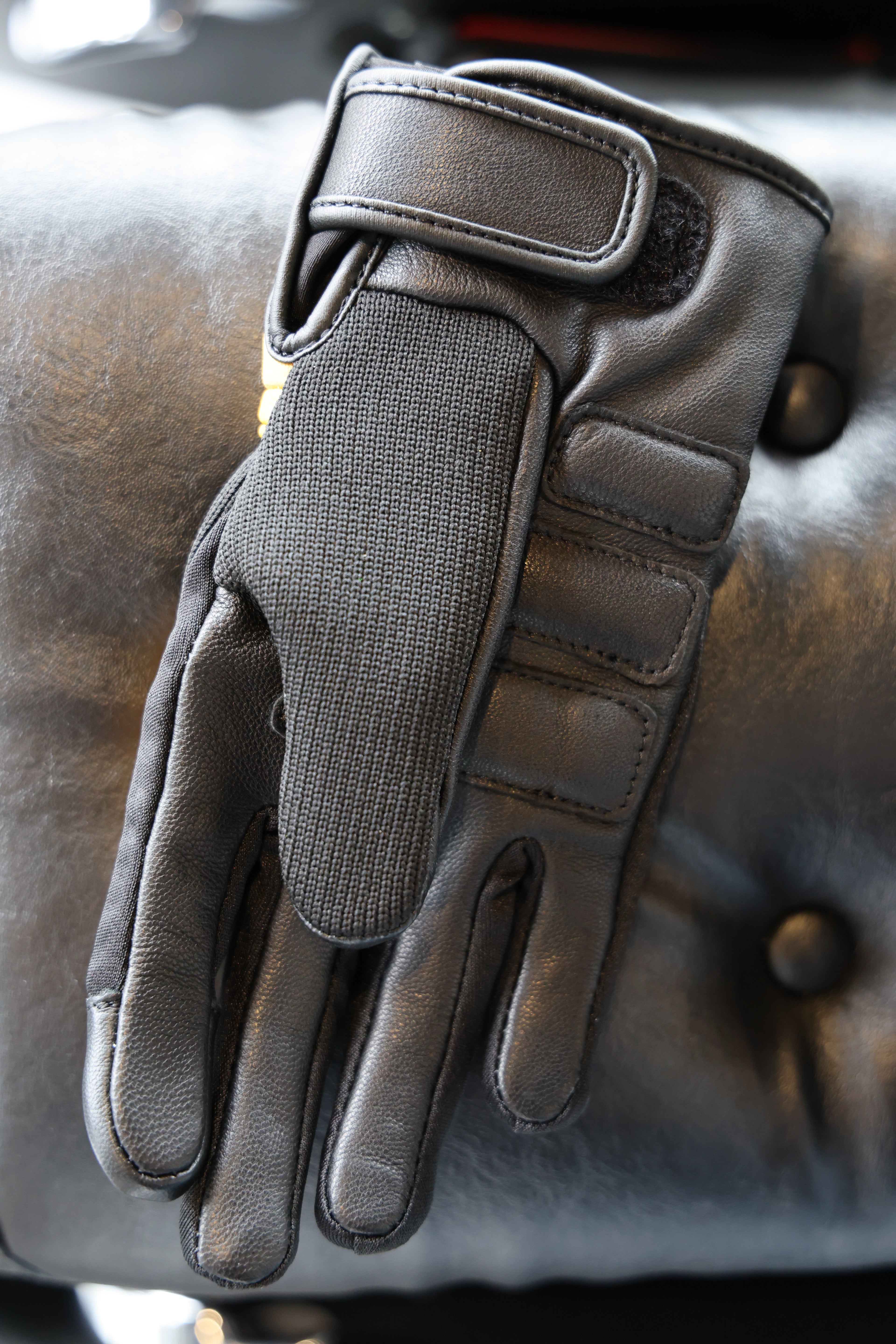 HARLEY-DAVIDSON® Women's H-D Waterproof Dyna Knit Mixed Media Gloves - Harley Black & Dandelion