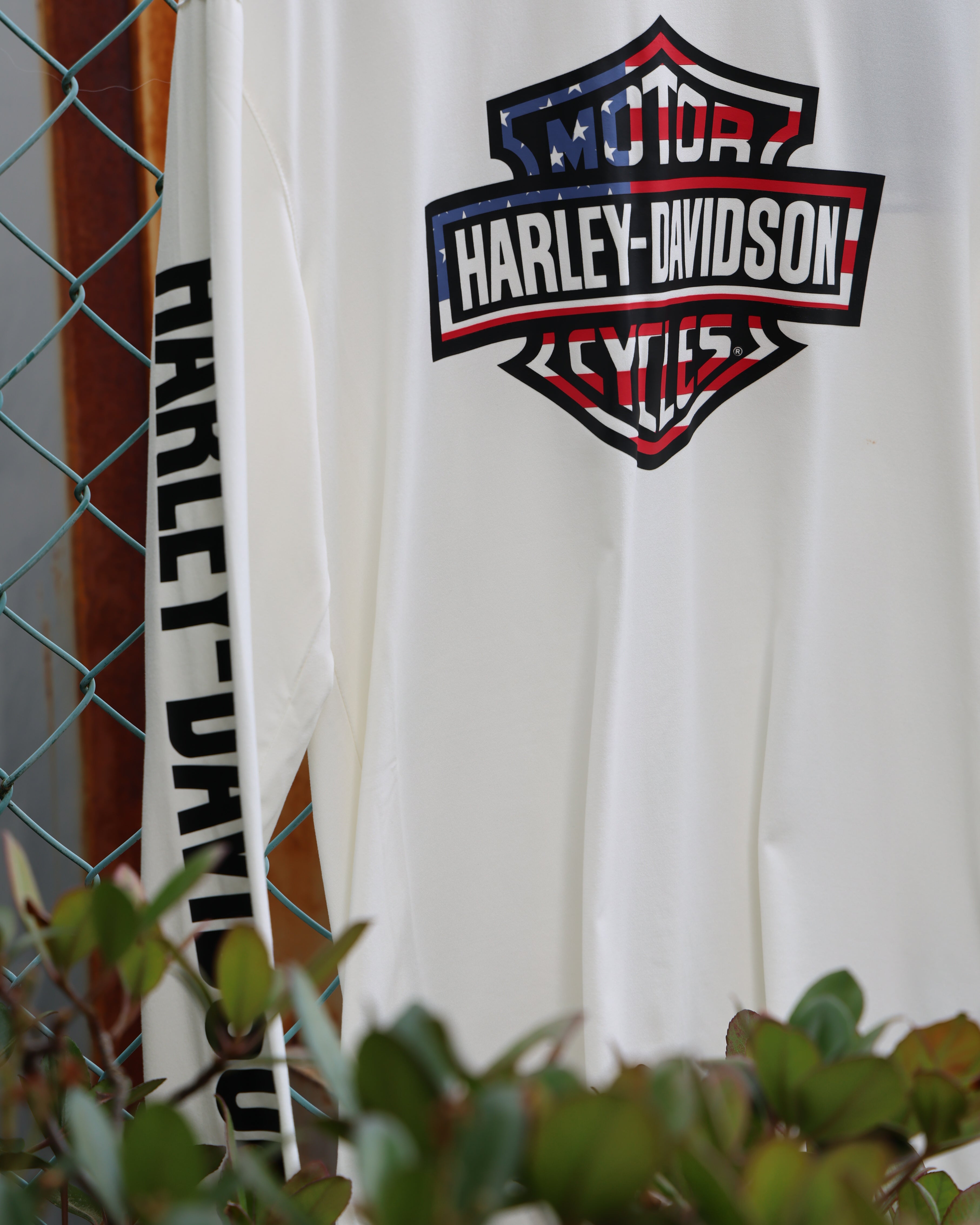 Harley-Davidson® Men's Stars & Stripes Long Sleeve WHT – GIVERS GUILD