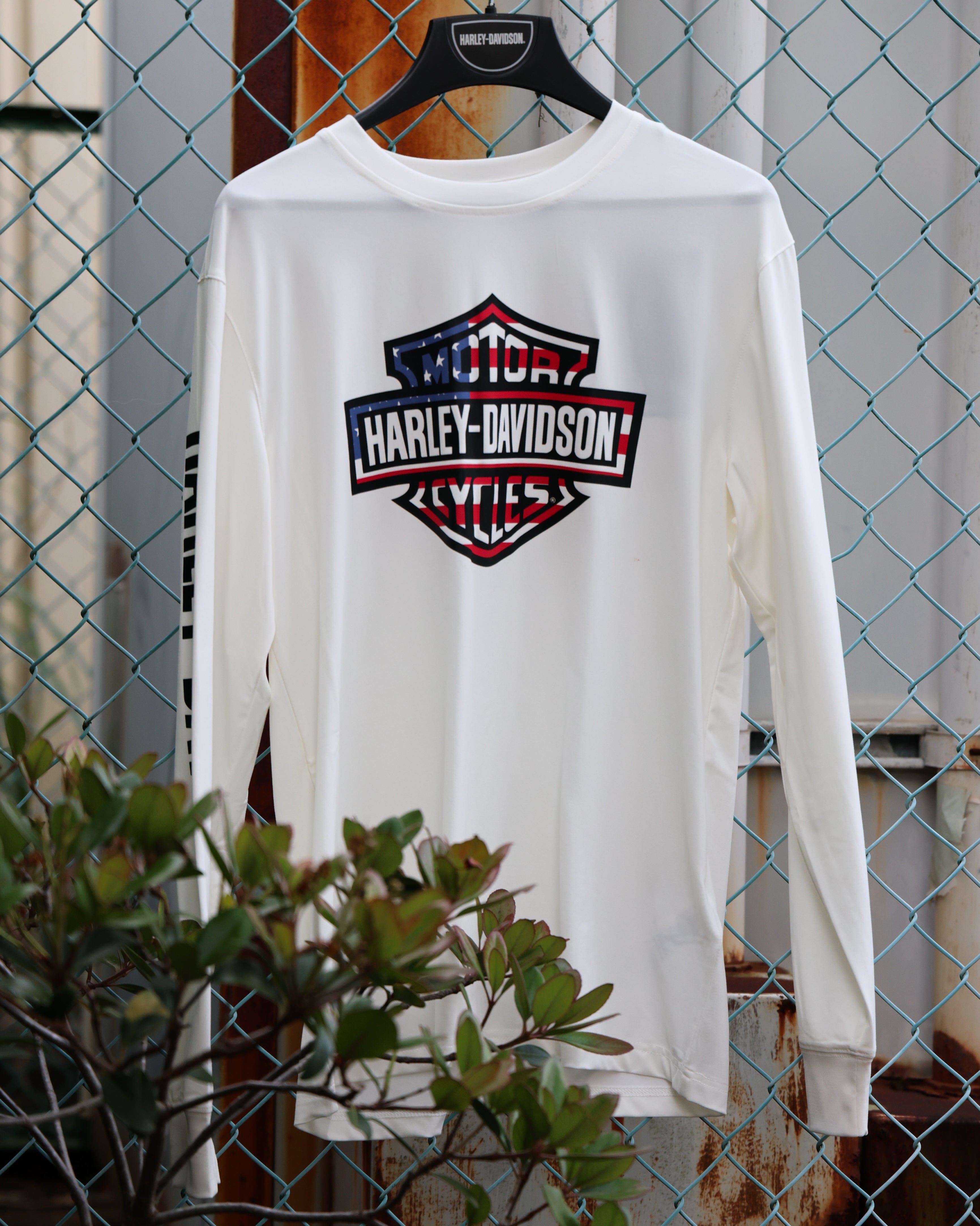 Harley-Davidson® Men's Stars & Stripes Long Sleeve WHT – GIVERS GUILD