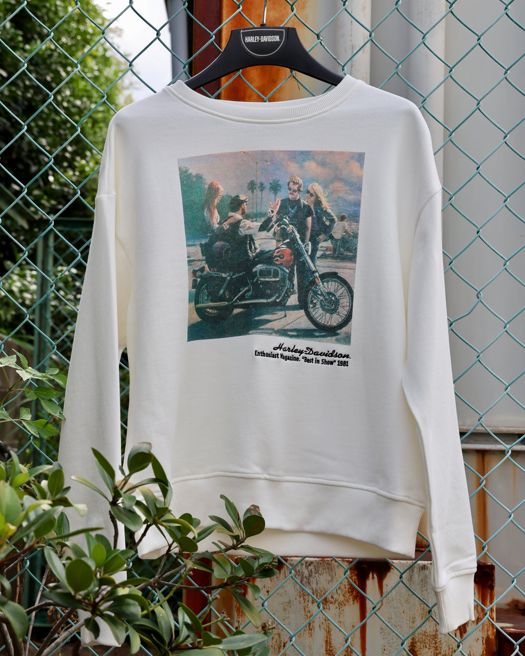 WOMEN'S ARCHIVE PHOTO FLEECE CREW