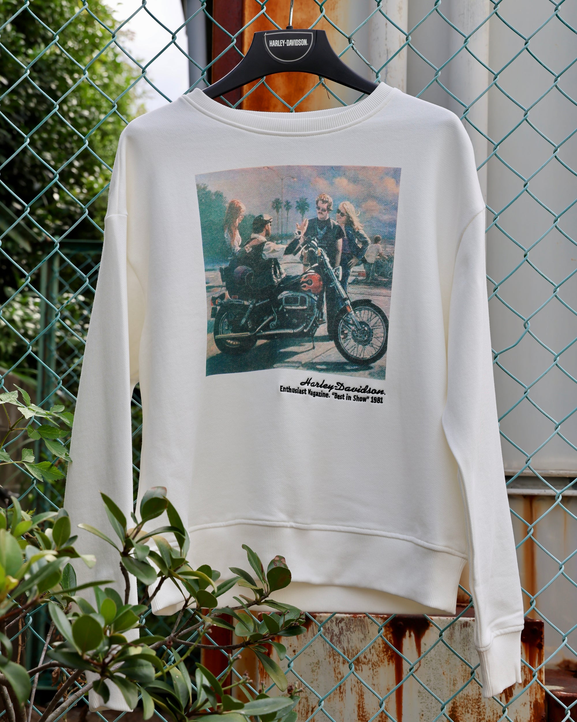 WOMEN'S ARCHIVE PHOTO FLEECE CREW
