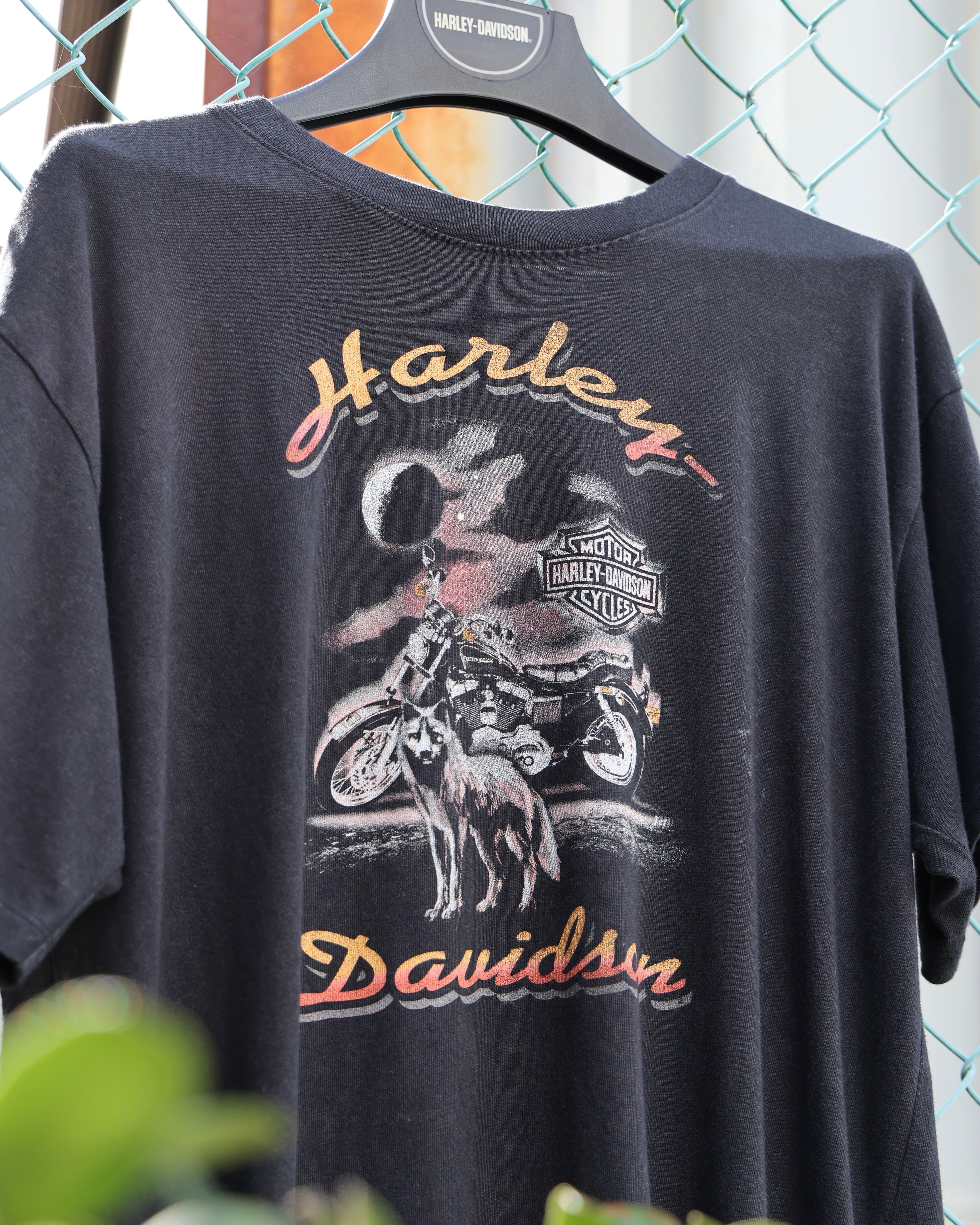 WOMEN'S LONE WOLF LOWRIDER OVERSIZED TEE