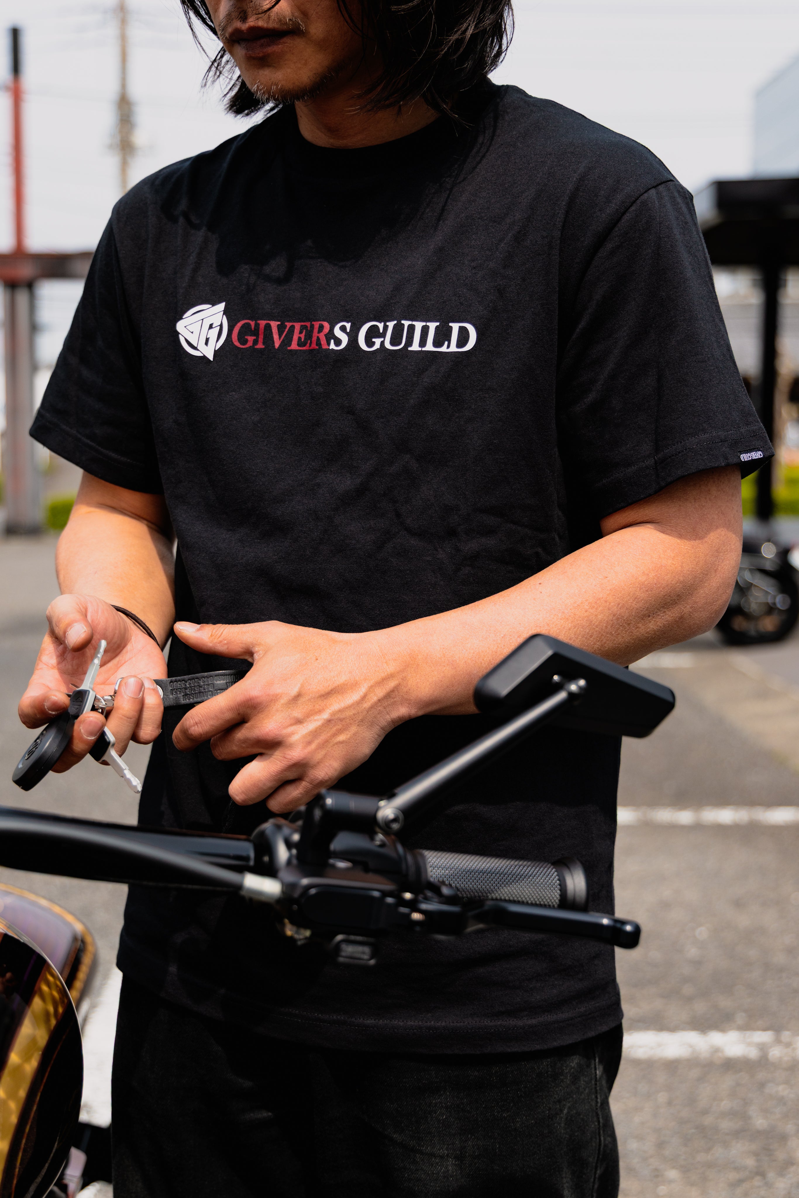 GIVERS GUILD GG SHOP T-shirt